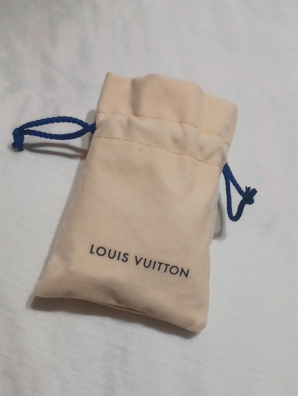 Louis Vuitton Tan Box, Envelope & Cream Dust Pouch - Picture 5 of 6